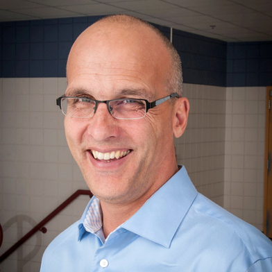 Gordon Giesbrecht {{brizy_dc_image_alt imageSrc=